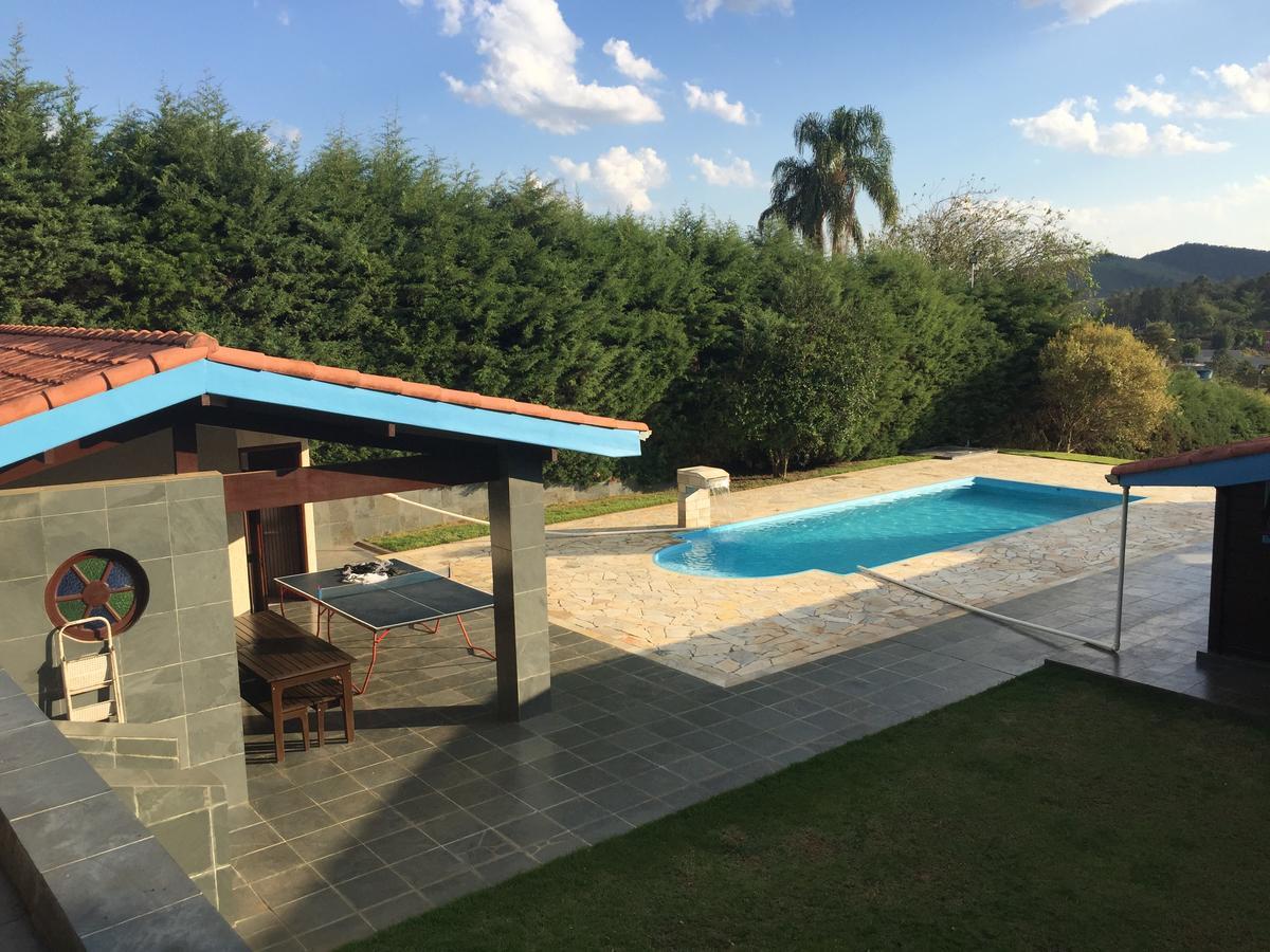Willa Linda Chacara Com Piscina Atibaia Zewnętrze zdjęcie