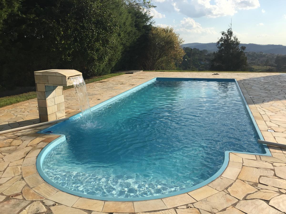 Willa Linda Chacara Com Piscina Atibaia Zewnętrze zdjęcie
