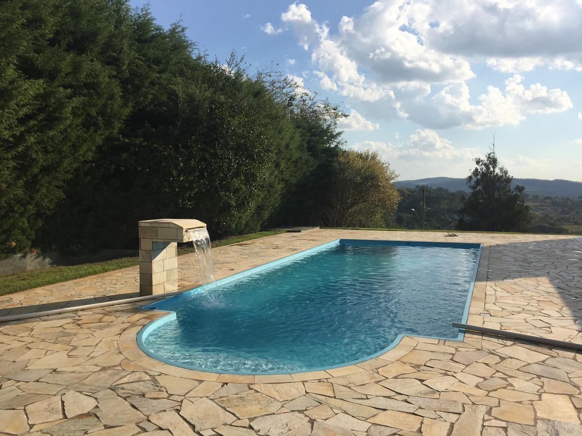 Willa Linda Chacara Com Piscina Atibaia Zewnętrze zdjęcie